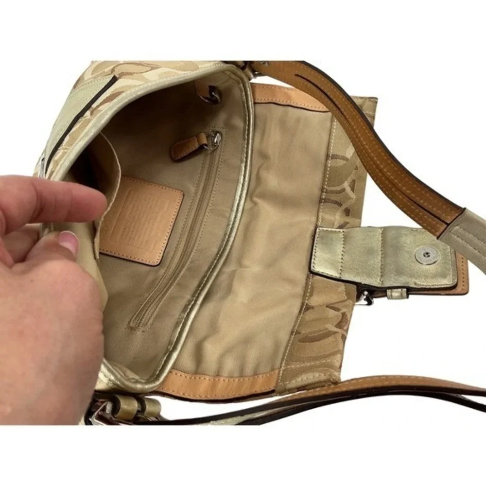 Coach Khaki Gold Signature Baguette Shoulder Bag &‎ Matching Wallet Set - Picture 7 of 13